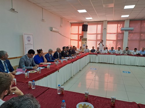 Ortaokullar Genel Durum Değerlendirme Toplantısı Valimiz Sayın Birol Ekici’nin başkanlığında yapıldı…