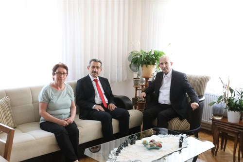 Valimiz Sayın Birol Ekici’nin önceki dönem İl Genel Meclisi Üyesi ve Başkanı Aydın Karakoç'a ziyareti.