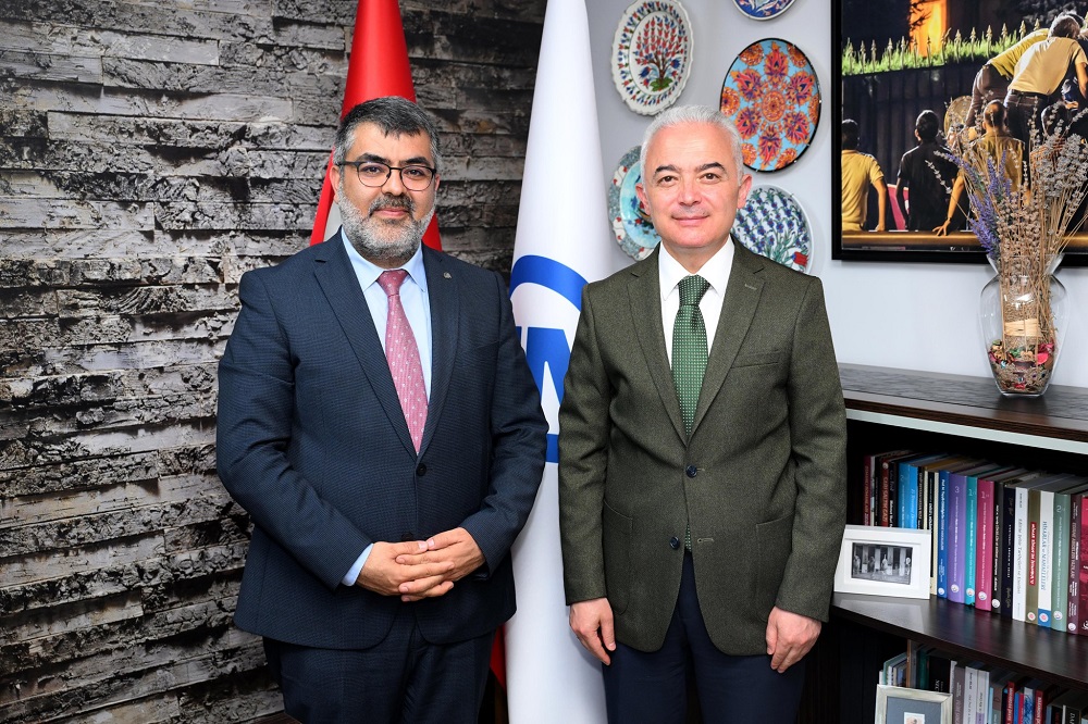 Valimiz Sayın Uğur Turan, Anadolu Ajansı Edirne Bölge Müdürü Salih Baran 'a iade-i ziyarette bulundu…